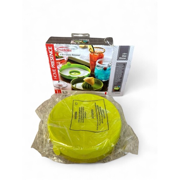 Trudeau 2-in-1 Glass Rimmer Juicer w/ Integrated Citrus Juicer Green Margarita - Picture 6 of 7